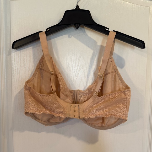 Bravissimo limited Women’s Lacey nude unlined bra size 38HH - Picture 2 of 3